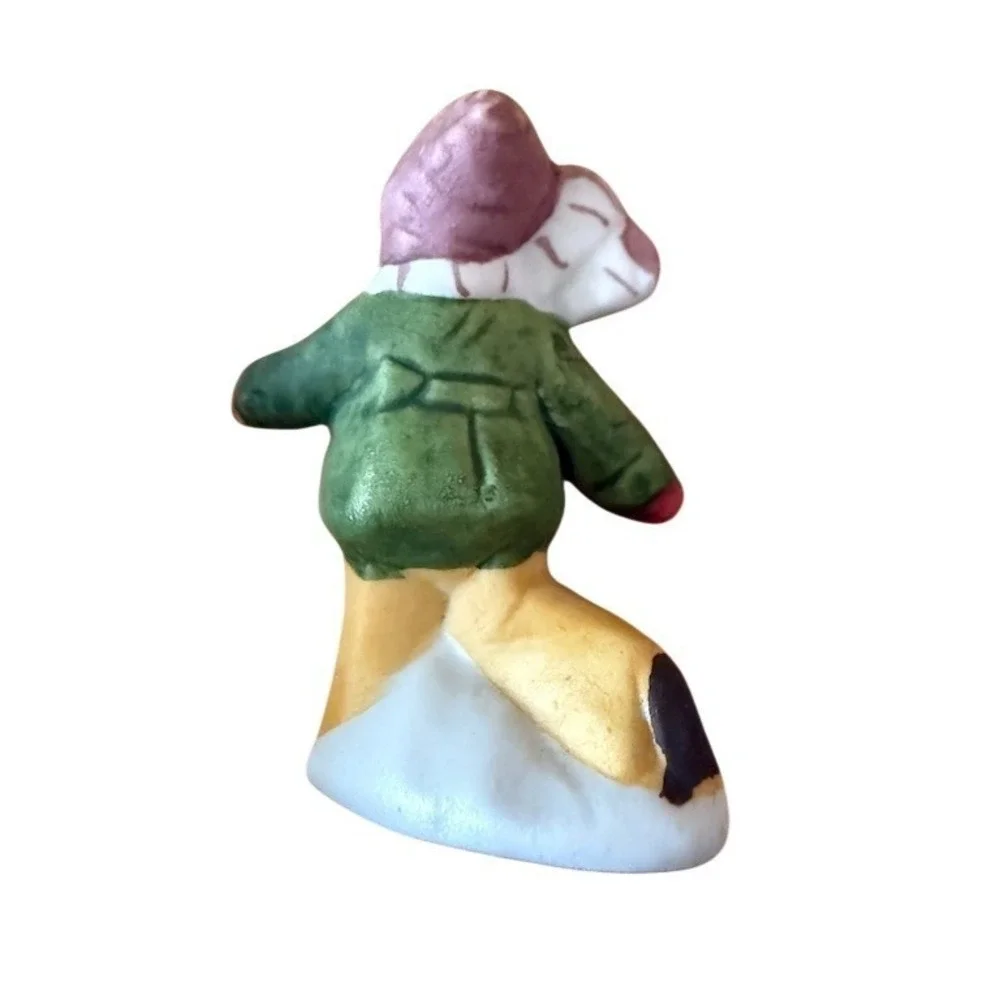 Lemax Christmas Village Figurine Girl Green Coat Red Mittens‎ Scarf 2in